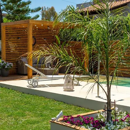 Chania Elite Homes, Enjoy A Chic Oasis By The Heated Pool Apartment *