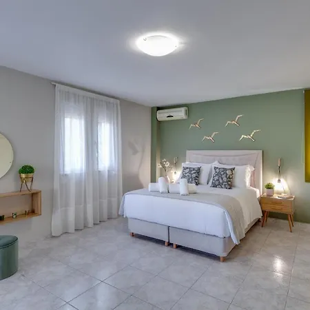 Apartment Chania Elite Homes, Enjoy A Chic Oasis By The Heated Pool Kounoupidhiana